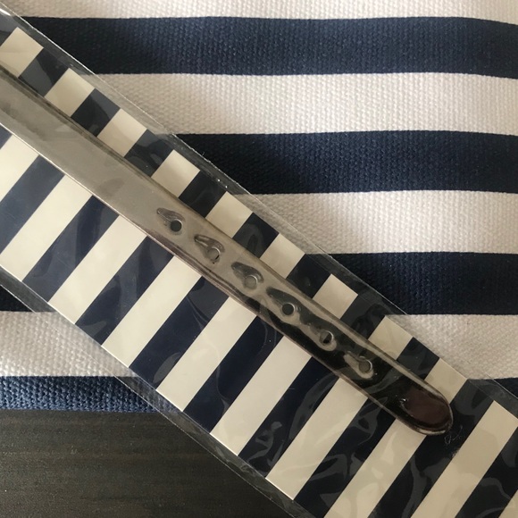 NWT Mirror Keeper - Picture 3 of 3